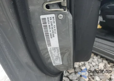 2023 Chrysler Pacifica Touring L z USA, uszkodzony, nr VIN 2C4RC1BG1PR516608